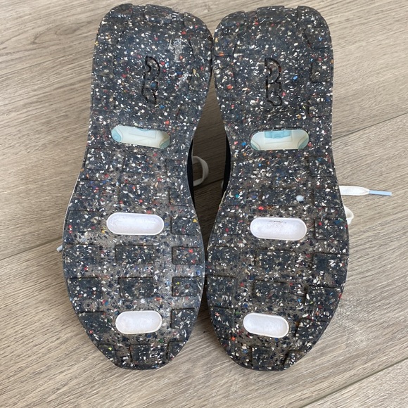 Nike Sneakers - Picture 7 of 7